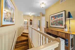 724 Widsten Cir, Wayzata, MN 55391 - Photo 10