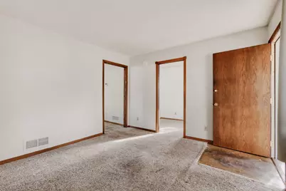 945 Front Avenue, Saint Paul, MN 55103 - Photo 12