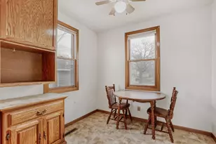 945 Front Ave, Saint Paul, MN 55103 - Photo 8