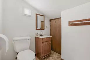 945 Front Ave, Saint Paul, MN 55103 - Photo 20