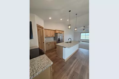 318 Falcon Run, Eagle Lake, MN 56024 - Photo 4