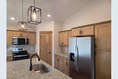 318 Falcon Run, Eagle Lake, MN 56024 - Photo 2