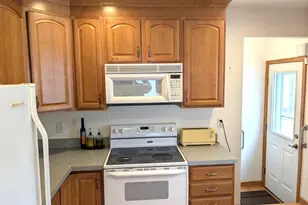 2924 Quail Ave N, Golden Valley, MN 55422 - Photo 4