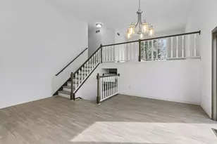 15125 Southwind Dr, Burnsville, MN 55306 - Photo 10