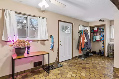 549 Asbury Street N, Saint Paul, MN 55104 - Photo 18