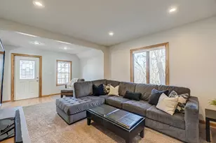 908 10th St, Hudson, WI 54016 - Photo 10