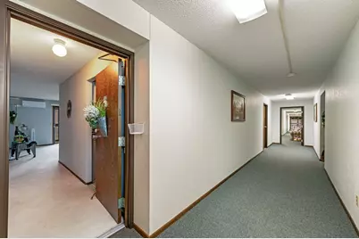 2679 Albion Avenue #103, Fairmont, MN 56031 - Photo 4