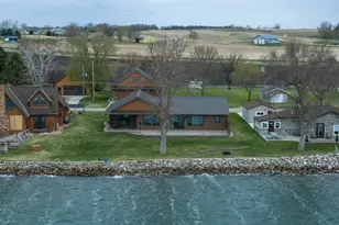 28840 S Shore Dr, Starbuck, MN 56381 - Photo 2