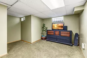3654 Xerxes Ave N, Minneapolis, MN 55412 - Photo 32