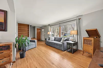 1960 Lakeaires Boulevard, White Bear Lake, MN 55110 - Photo 4