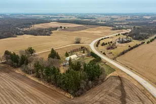 5642 County Rd 5 NW, Byron, MN 55920 - Photo 4