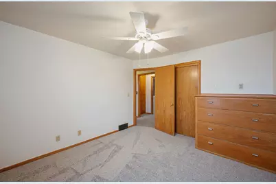 808 Webster Street, Fairmont, MN 56031 - Photo 10