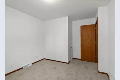 722 Parkview Lane N, Champlin, MN 55316 - Photo 32