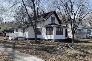 401 5th St S, Moorhead, MN 56560 - Photo 1