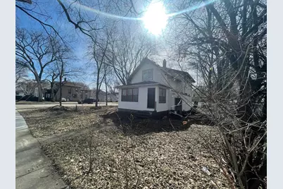 401 5th Street S, Moorhead, MN 56560 - Photo 2