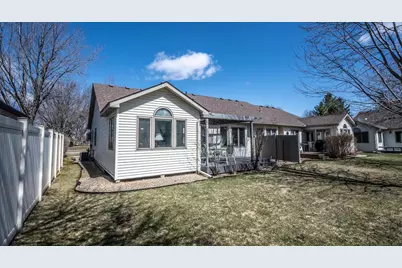 197 Hickory Street W, Farmington, MN 55024 - Photo 2