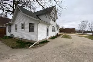 817 Abbott St, Albert Lea, MN 56007 - Photo 2