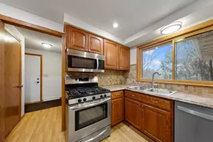 606 Riverdale Rd, Mankato, MN 56001 - Photo 10