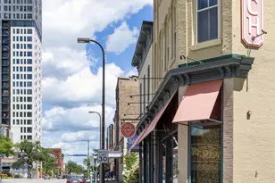 110 Bank St SE, Minneapolis, MN 55414 - Photo 40