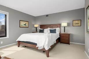 110 Bank St SE, Minneapolis, MN 55414 - Photo 12