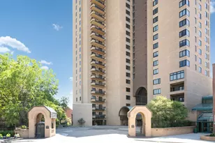 110 Bank St SE, Minneapolis, MN 55414 - Photo 44