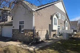 8433 Kimball Dr, Eden Prairie, MN 55347 - Photo 2