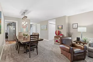 7361 Hunters Run, Eden Prairie, MN 55346 - Photo 8