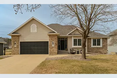 2945 Stonegate Court SW, Rochester, MN 55902 - Photo 2