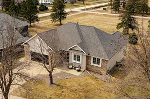 2945 Stonegate Ct SW, Rochester, MN 55902 - Photo 2