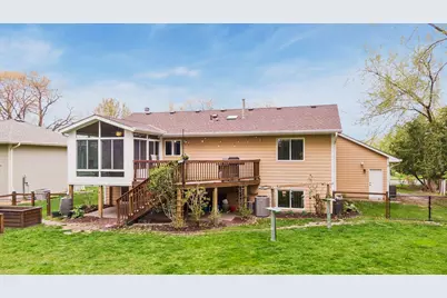 4174 Kaitlin Drive, Vadnais Heights, MN 55127 - Photo 4