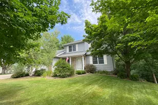 340 Perry Ct, Zumbrota, MN 55992 - Photo 4