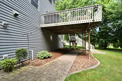 340 Perry Court, Zumbrota, MN 55992 - Photo 8