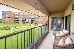 2265 Youngman Ave, Saint Paul, MN 55116 - Photo 1
