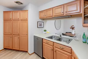 2265 Youngman Ave, Saint Paul, MN 55116 - Photo 14