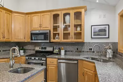719 Spring Creek Circle, Mendota Heights, MN 55118 - Photo 14