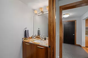 215 10th Ave S, Minneapolis, MN 55415 - Photo 50