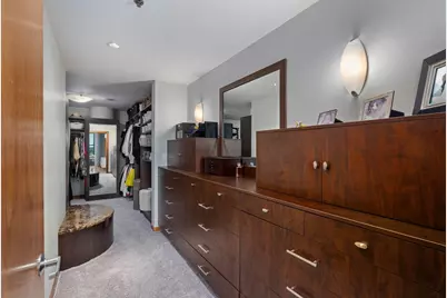 215 10th Avenue S #910, Minneapolis, MN 55415 - Photo 36