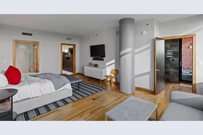 215 10th Avenue S #910, Minneapolis, MN 55415 - Photo 30
