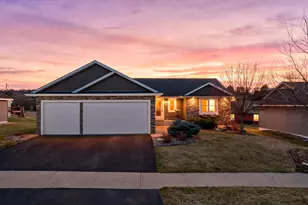 334 Kamloops Pl, River Falls, WI 54022 - Photo 1