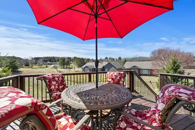 334 Kamloops Place, River Falls, WI 54022 - Photo 34