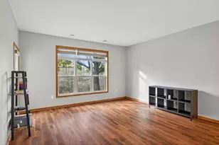 1099 Barclay St, Saint Paul, MN 55106 - Photo 4