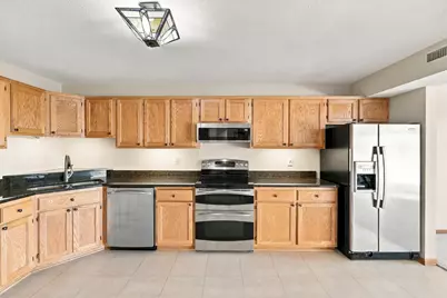 1021 Sibley Memorial Highway #404, LilyDale, MN 55118 - Photo 16