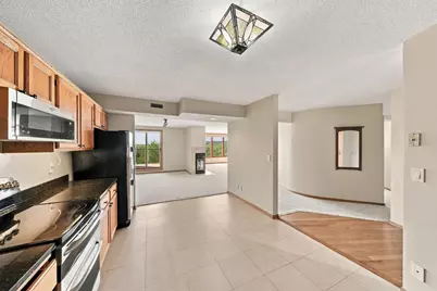 1021 Sibley Memorial Highway #404, LilyDale, MN 55118 - Photo 4
