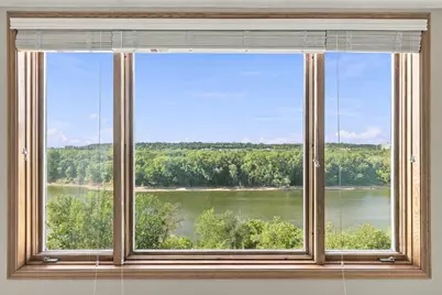 1021 Sibley Memorial Highway #404, LilyDale, MN 55118 - Photo 18