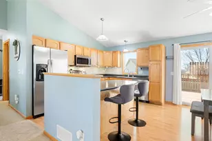 604 St Andrews Dr, Mankato, MN 56001 - Photo 10