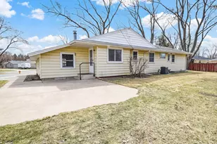 2249 113th Ave NW, Coon Rapids, MN 55433 - Photo 2