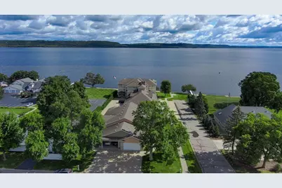 1329 S Oak Street, Lake City, MN 55041 - Photo 8