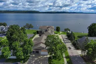 1329 S Oak St, Lake City, MN 55041 - Photo 8