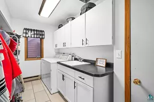 3241 Commonwealth Ave, Duluth, MN 55808 - Photo 24