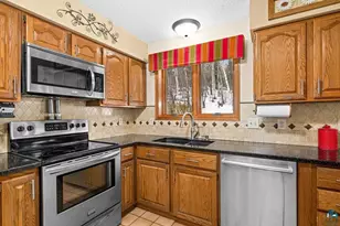 3241 Commonwealth Ave, Duluth, MN 55808 - Photo 14